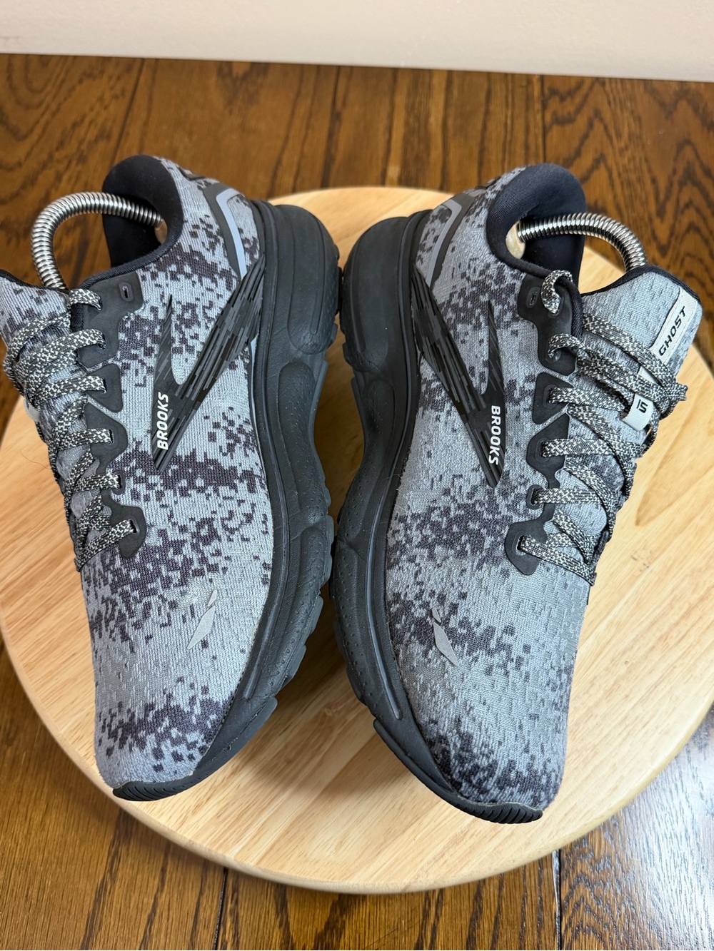 Brooks women’s ghost 15 running shoes - Picture 6 of 11